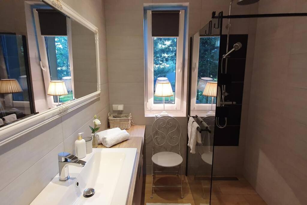 Zenda - Przytulny W Zacisznym Miejscu Apartment